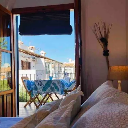 Fee4me Cosy In Jardin Vakantiehuis Torrevieja