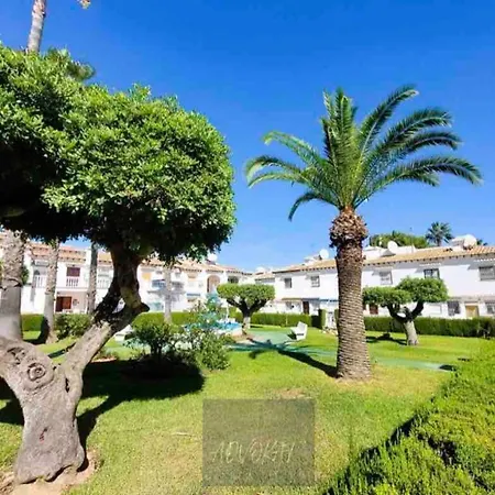 Fee4me Cosy In Jardin Vakantiehuis Torrevieja